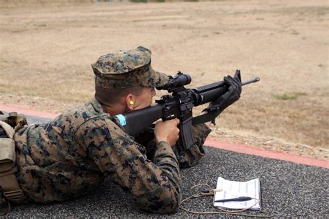 marines rifle training